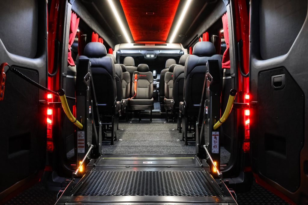 Koulukuljetusten kilpailutukset ratkesivat - varmista kalusto ajoissa