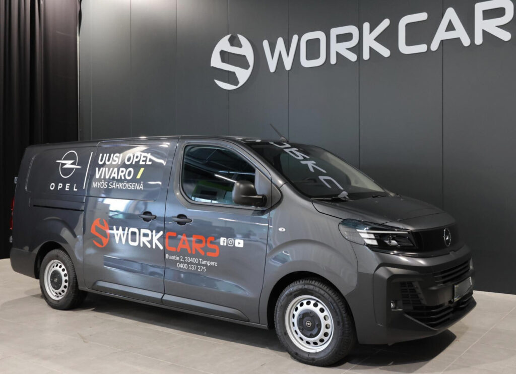 Opel Vivaro_ Work Cars